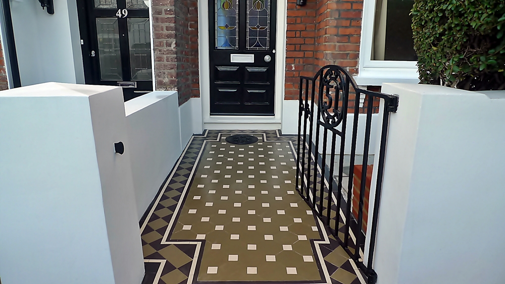original-style-victorian-tile-path-anewgarden-london.JPG