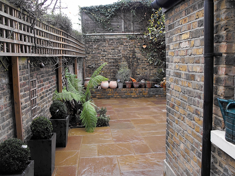 sandstone-paving-patio-london.JPG