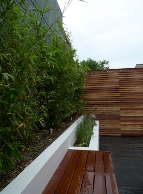 hardwood privacy screen slatted trellis court yard garden design clapham london