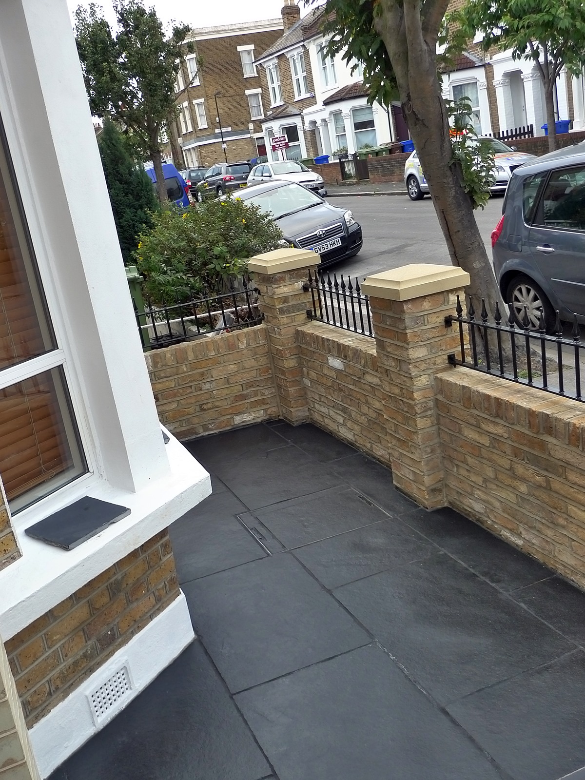 Dulwich And East Dulwich Victorian Black And White Mosaic Tile Path London Stock Brick Garden Wall Rails And Gate (7)