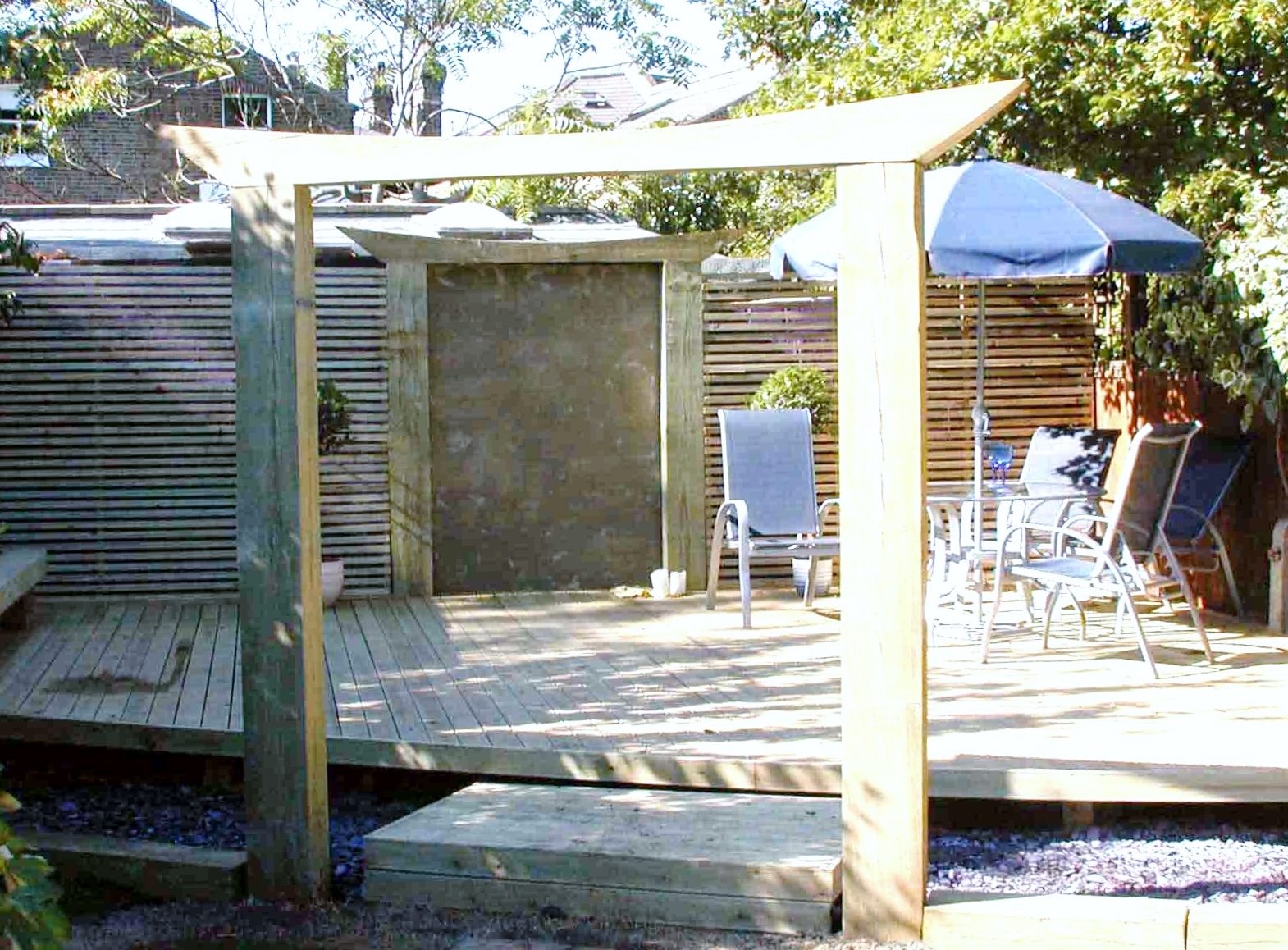 london decking deck builders installers hardwood softwood garden design (17)