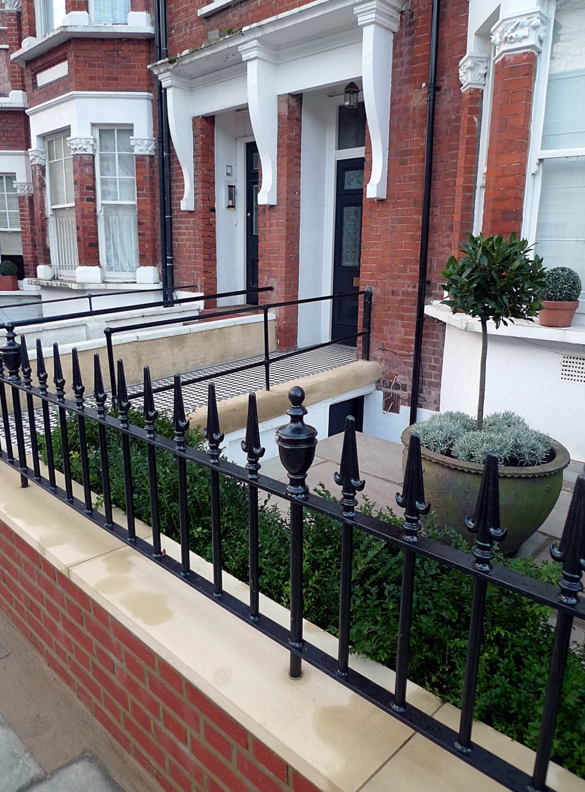 London Red Brick Wall Stone Caps Imperial Rail Victorian Mosaic Path Buxus Planting Hampstead West London (6)