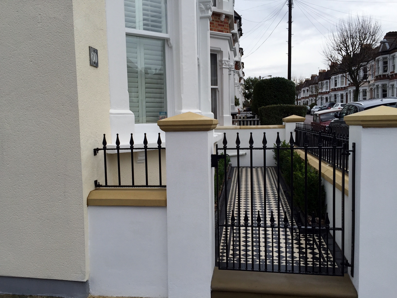 balham clapham battersea dulwich front garden wall rendered and painted sttone caps mosaic and wrought iron metal rails london (2)