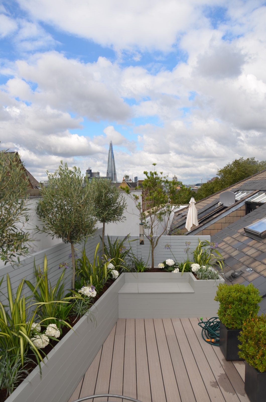 roof terrace and balcony garden design tower bridge fulham chelsea battersea london