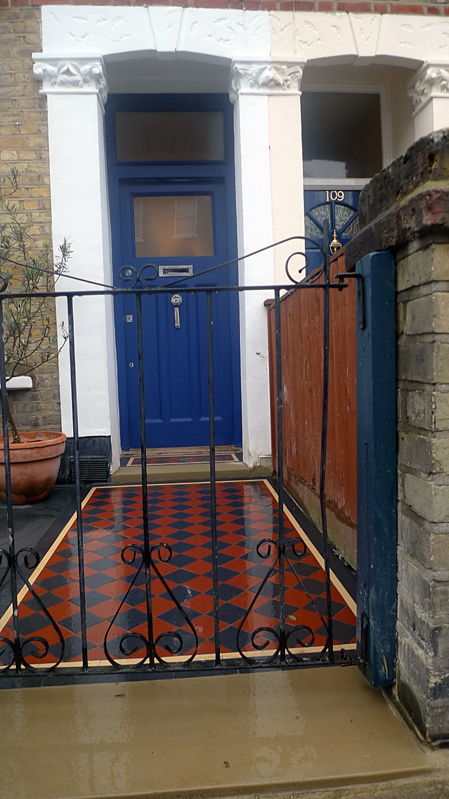 Victorian front garden multi colour mosaic London Battersea Earsfield