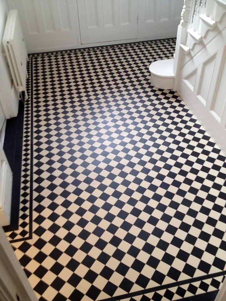 Victorian black and white hallway tile mosaic floor Balham Clapham