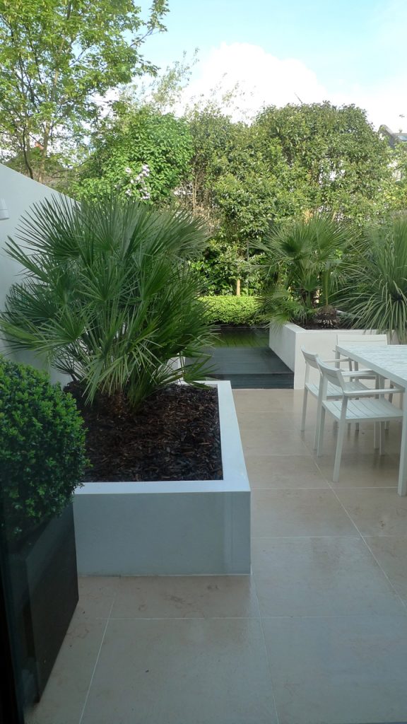 Courtyard Garden Cream Paving London Idea Anewgarden London Garden Blog